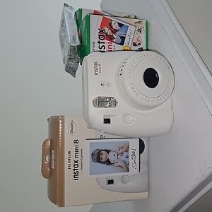 Fujifilm Instax Mini 8 Camera White